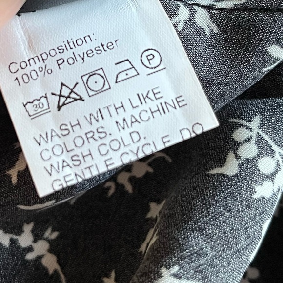 Floral midi skirt 🖤 - Picture 4 of 4